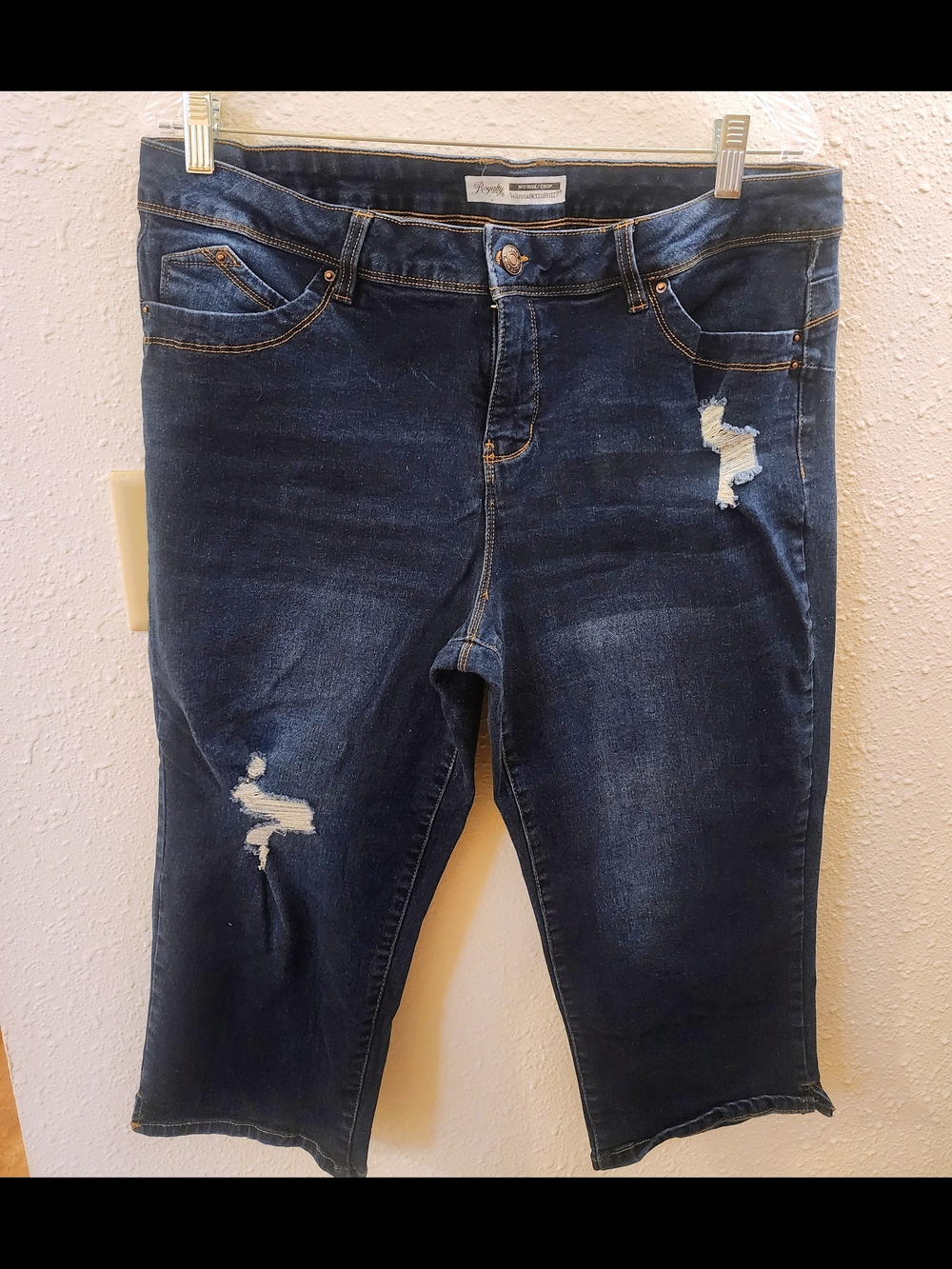 SZ 16 Royalty Wannabetta Butt Butt Shaping And Lifting Capris - Picture 3 of 6